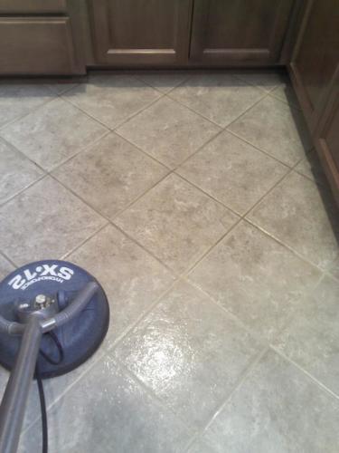 Tile Cleaning before and after image 3.